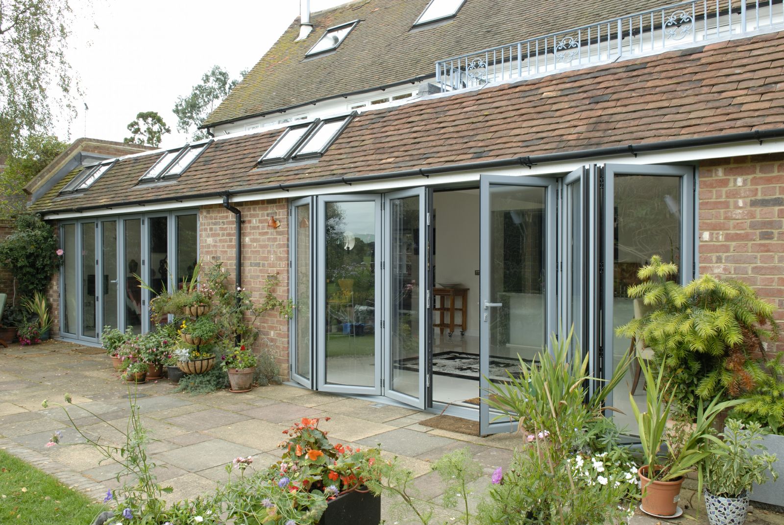 aluminium bi-fold door installation penzance